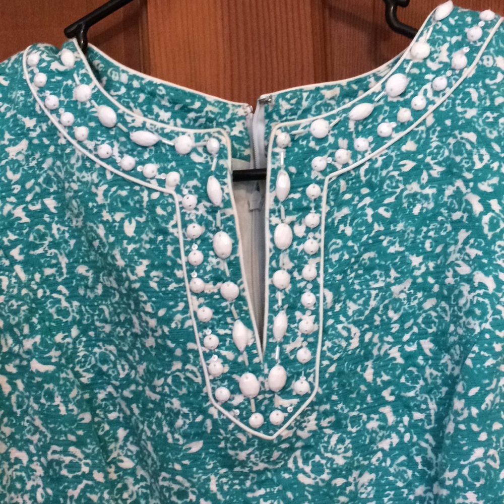 Dress - Picture 2 of 4
